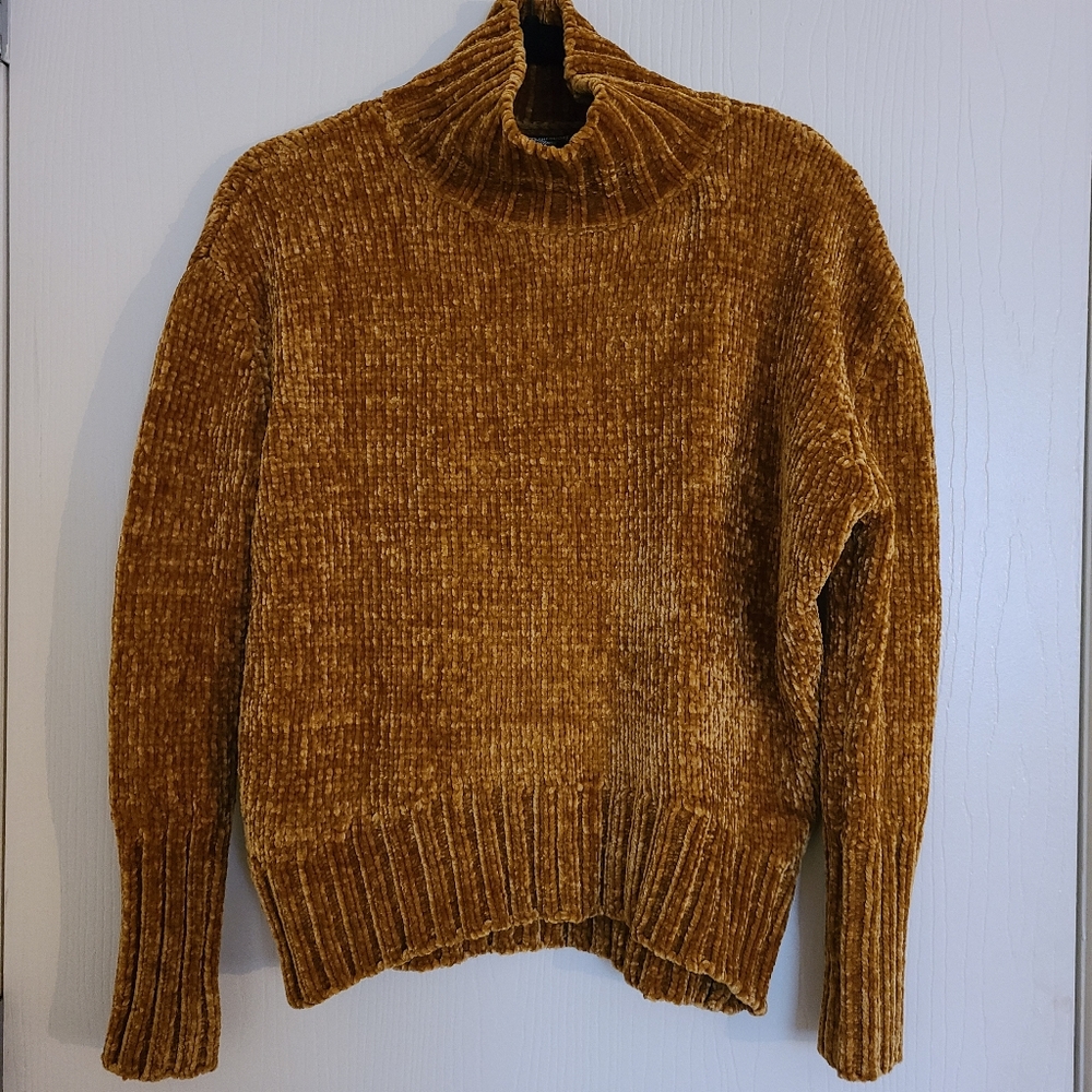Chelsea & Theodore Soft Brown Sweater